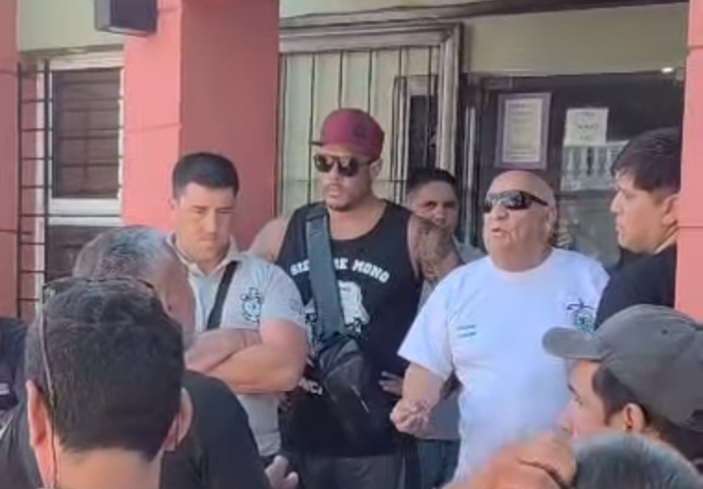 Raúl Durdos asegura tener «carta blanca» e irrumpe de forma violenta en la Seccional Corrientes del&nbsp;SOMU