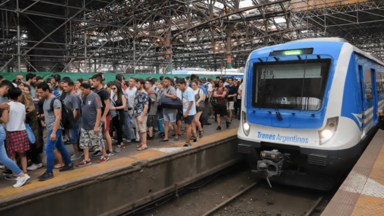 La Fraternidad: ya hay un 33% menos de trenes en el AMBA y el servicio va camino a&nbsp;desaparecer