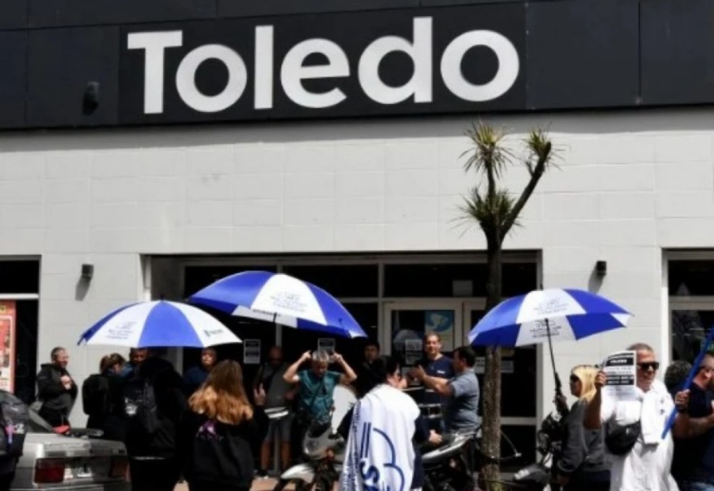 Conflicto Empleados de Comercio con supermercados Toledo «el salario ya es insuficiente para afrontar el costo de vida»