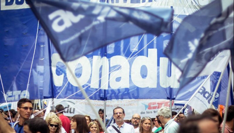 Docentes universitarios anunciaron un paro de 72 horas en la previa de una nueva Marcha Federal