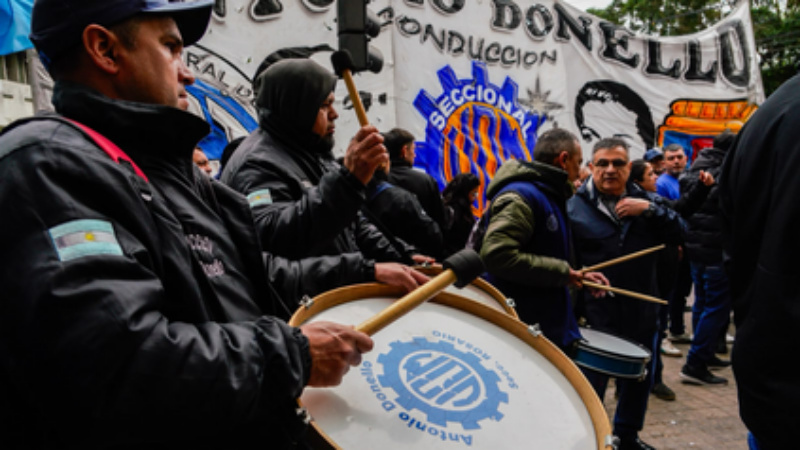 Conciliación obligatoria en Electrolux, tras movilización de la UOM Rosario, quedan en suspenso los 200 despidos