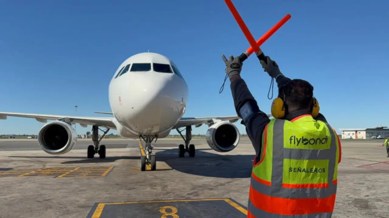 Flybondi presentó concurso de acreedores y dejando 1.000 desvinculaciones de trabajadores