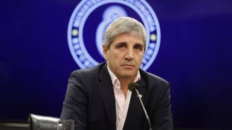 50 sindicatos denunciarán a Luis Caputo por la retención de $ 688 mil millones de las obras sociales